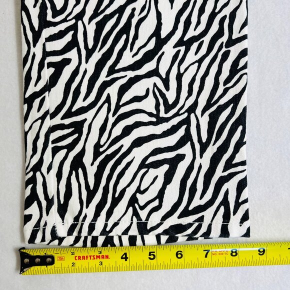 Chicos Platinum Women's Stretch Zebra Print Cropped Denim Jeans 2 US L-12 NWOT - Picture 9 of 9